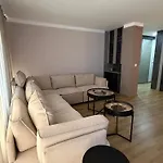 شقة Bella Mela 2 *